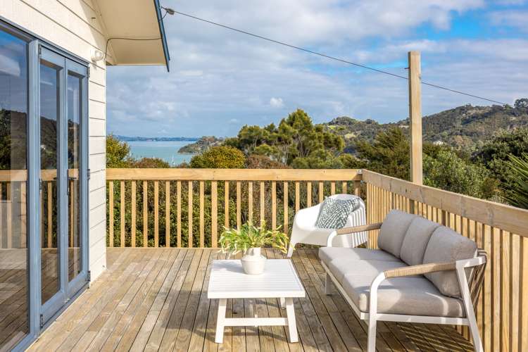 10 Huia Street Oneroa_11