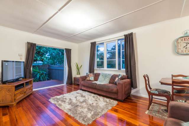 2/23a Heretaunga Avenue Onehunga_3