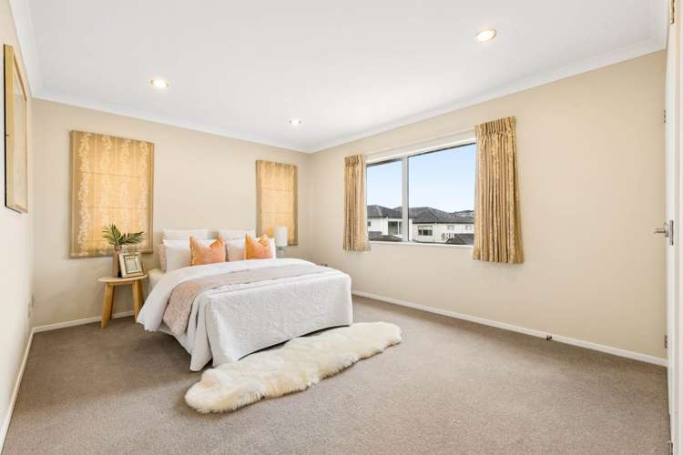 4 Sunglade Grove Flat Bush_25