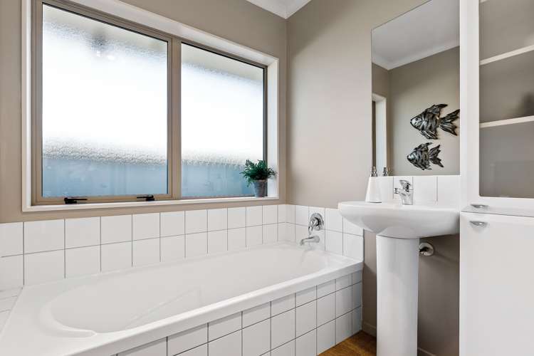 43 Millstream Drive Lincoln_13