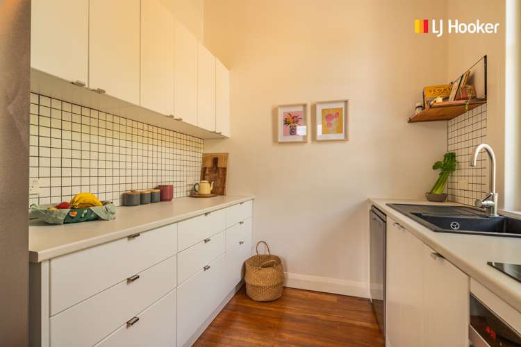 47 Easther Crescent Kew_9