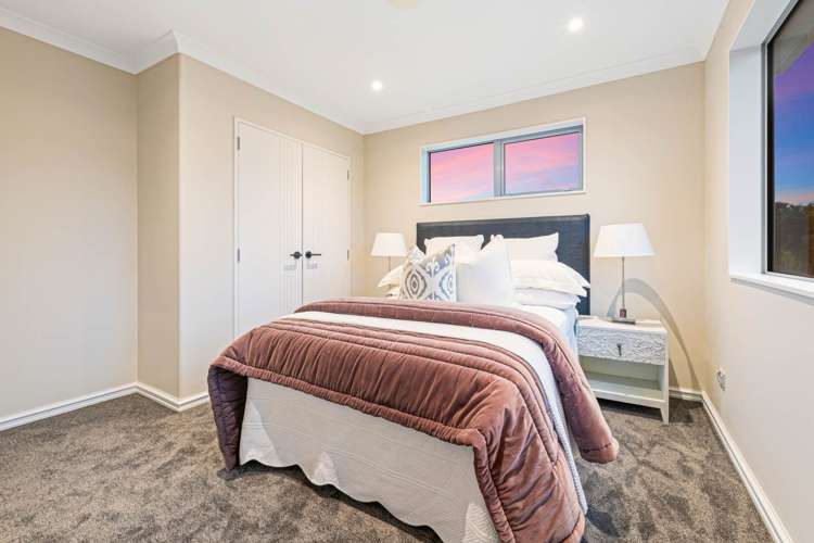 21F Stamford Crescent Flat Bush_16