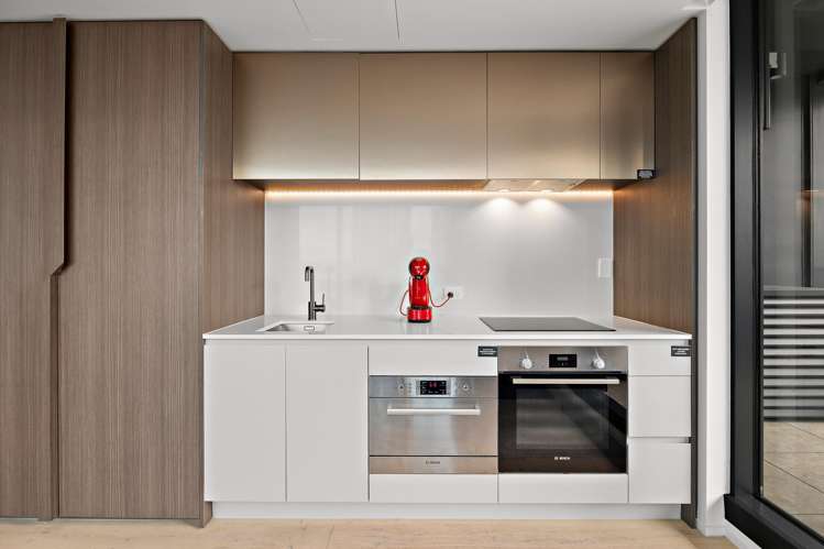 2005/10 Commerce Street Auckland Central_4