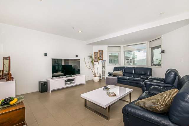 8a/205 Hobson Street Auckland Central_1