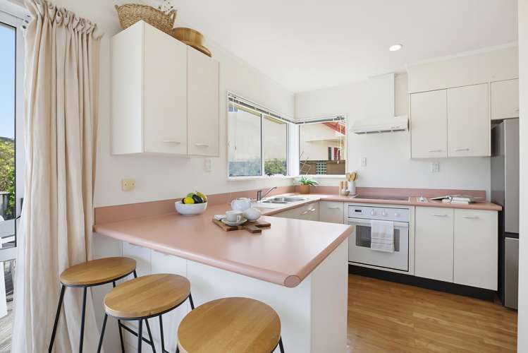 17 Avon Street Island Bay_6