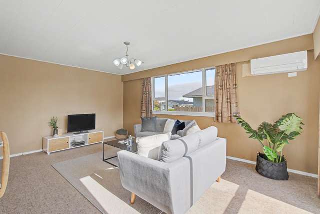 54 Arundel Crescent Strathern_2