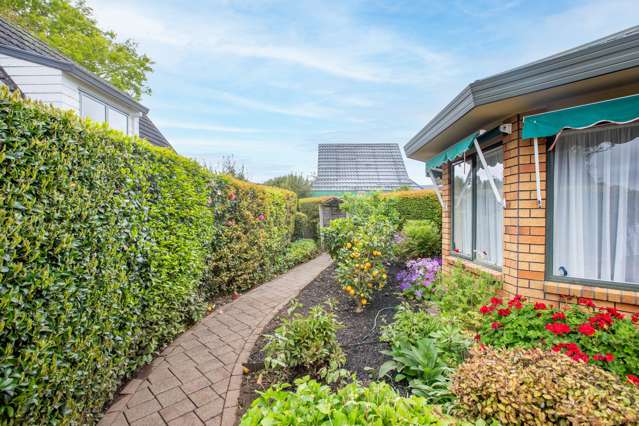 14 Sandalwood Drive Dinsdale_2