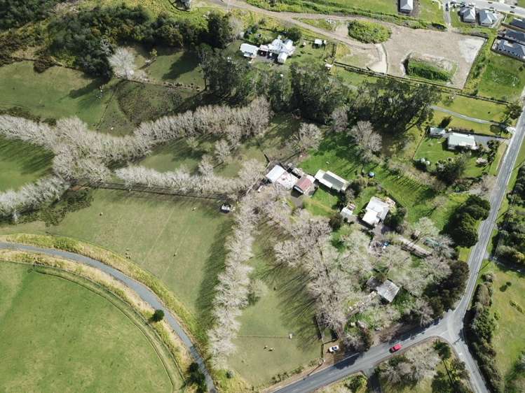 654 Inland Road Helensville_17