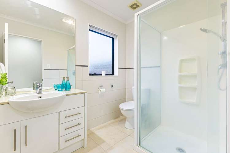 4 Seresin Crescent Flat Bush_12