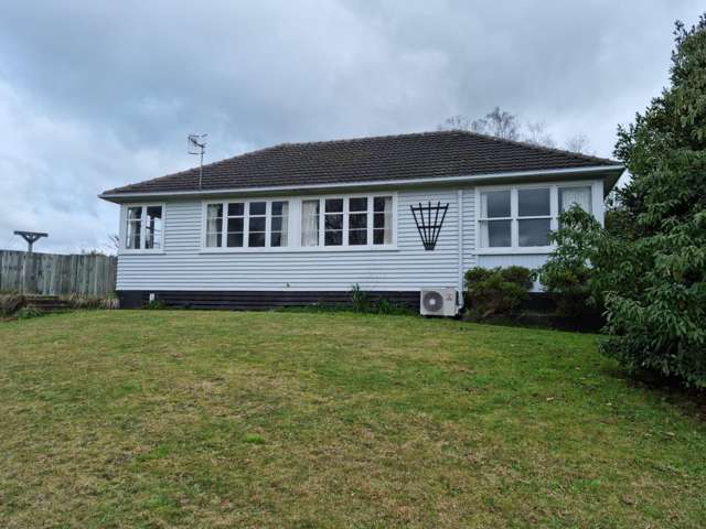 Home Close to Schools & Shops
