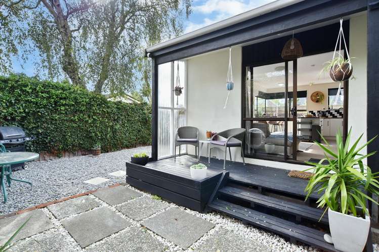 2/39 Randolph Street Woolston_14