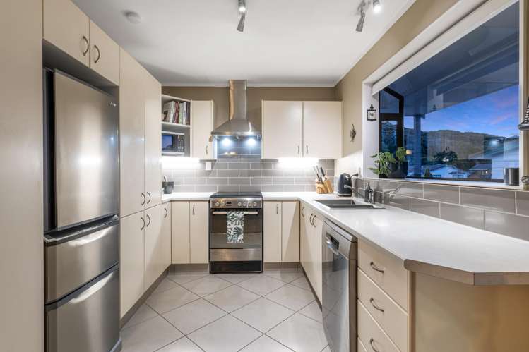 61 Albatross Close Whitby_2