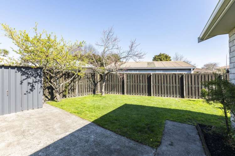 4 Sonning Place Redwood_20