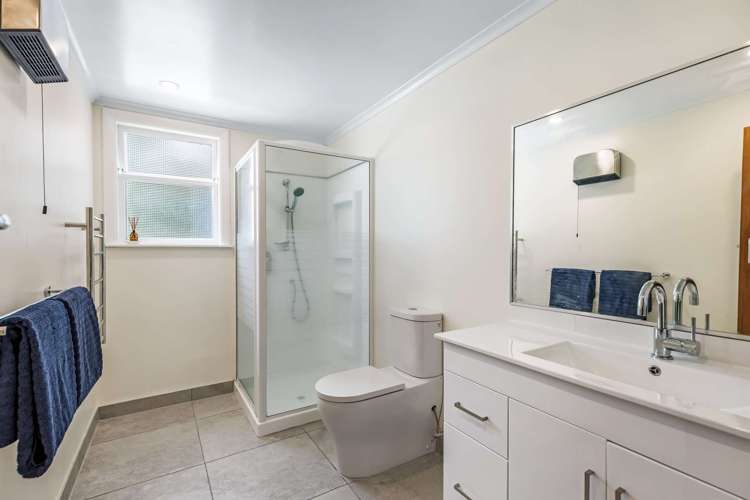 74 Kimber Street Halcombe_19