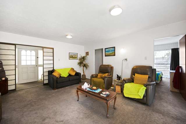 2/10 Hunter Street Hamilton Central_1