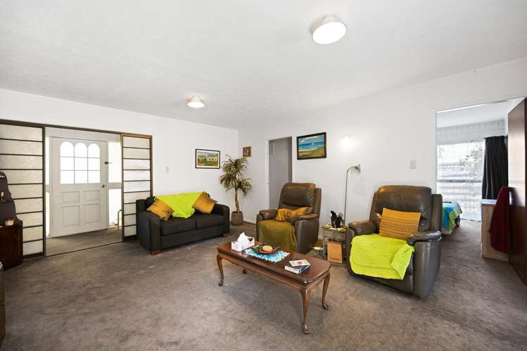 2/10 Hunter Street Hamilton Central_1