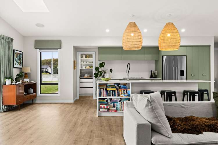 2 Willowbrook Place Clive_6