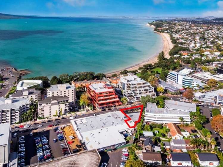 Shop 5/128 Hurstmere Road Takapuna_21