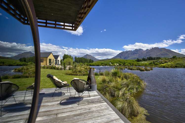 18 and 20 Woolshed Road Jacks Point_17