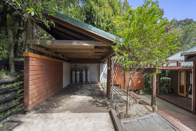 191 Scenic Drive Titirangi_21