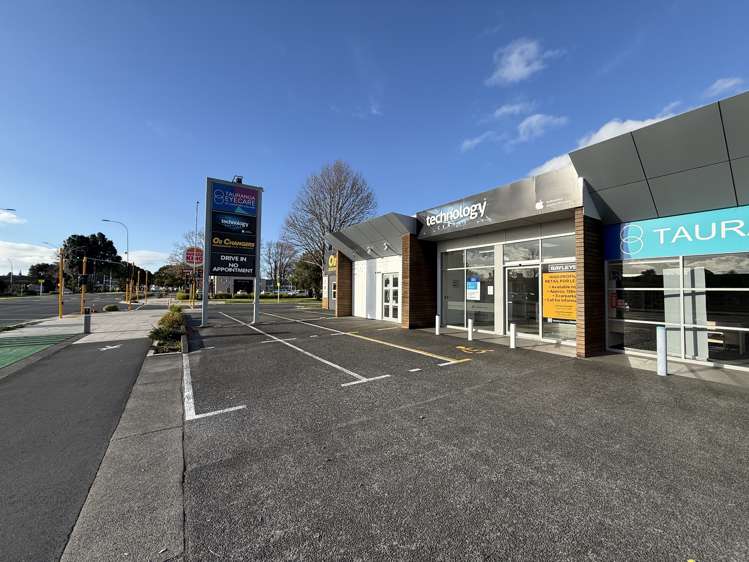 Unit 2 394 Cameron Road Tauranga_1