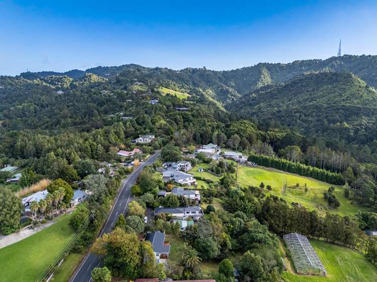269 Forest Hill Road Waiatarua_15