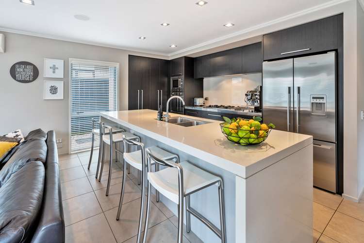 27 Kestev Drive Flat Bush_4