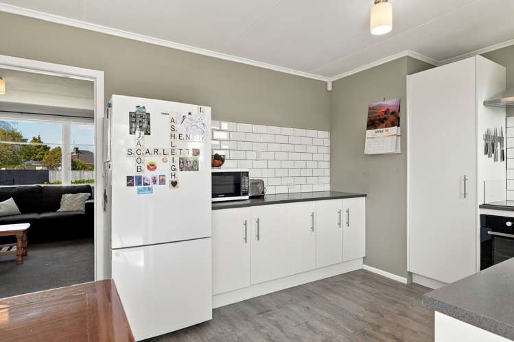 10 Lewis Place_3