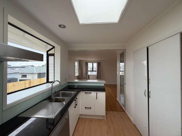 Comfortable & Convenient 3 and 4 Bedrooms in H...