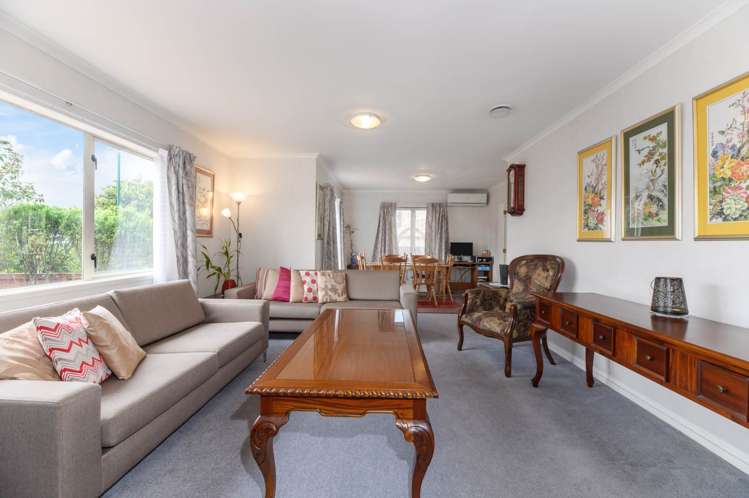 17 Stolford Crescent New Lynn_5