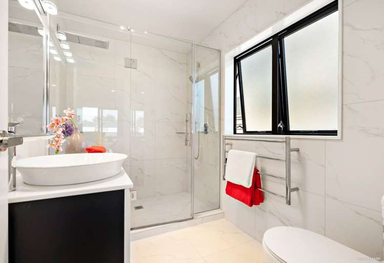 9 Lisnoble Road Flat Bush_6