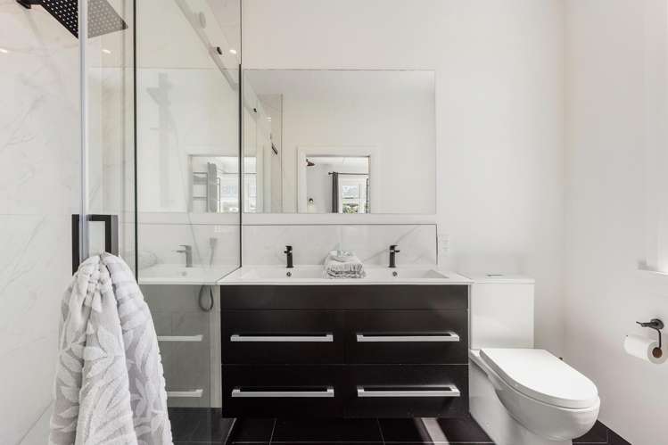 56 Eden Street Island Bay_9