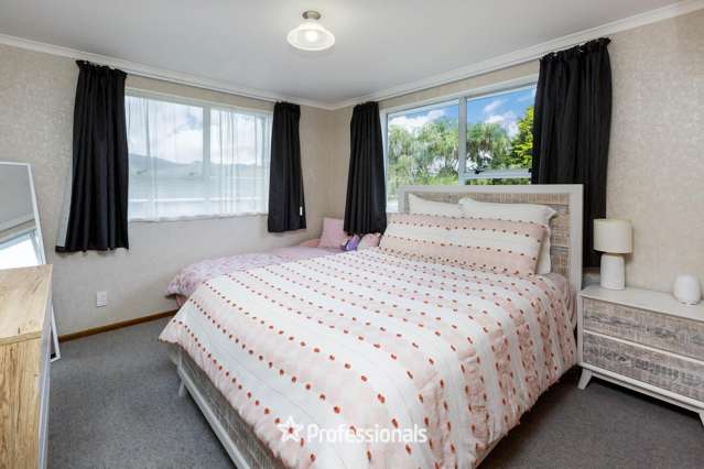 19 Haylock Grove Totara Park_2