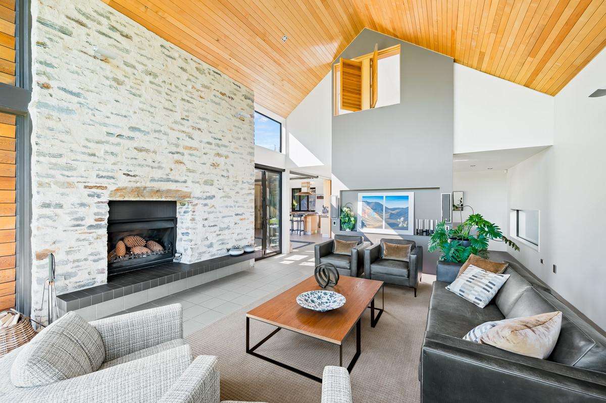 837F Lake Hawea-Albert Town Road_1