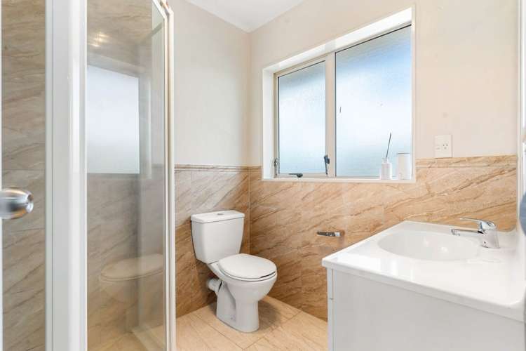 6 Rathmar Drive Manurewa_18