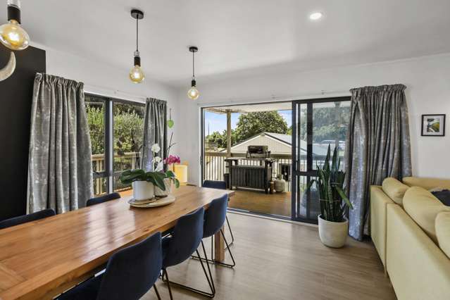 Garaging Galore in Te Puru