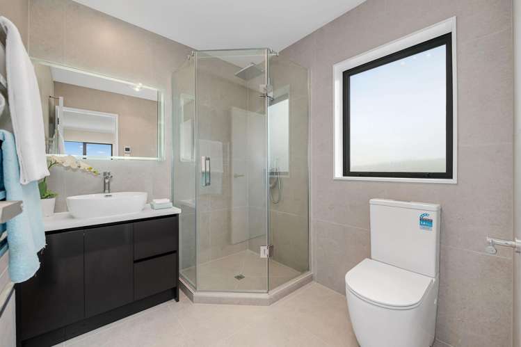 32 Hermitage Street Flat Bush_17