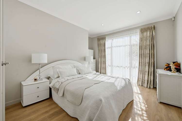 15B Regis Lane Flat Bush_19