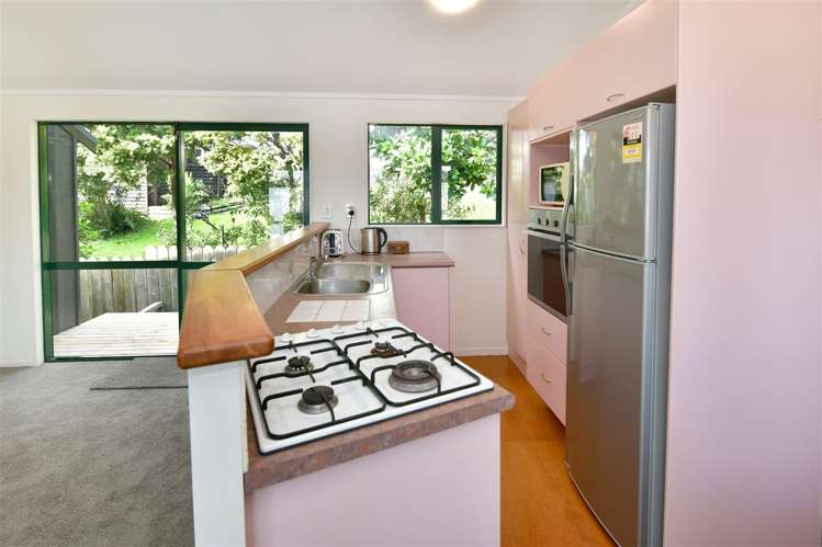 2a Roberta Crescent Orewa_11