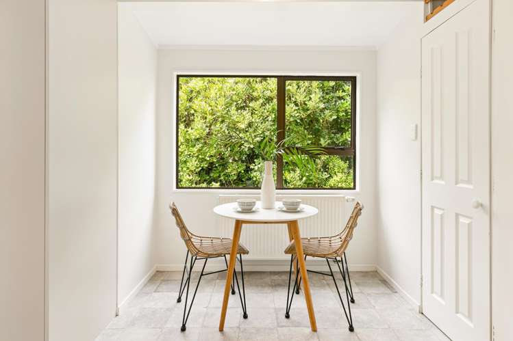 7 Nadia Grove Khandallah_18