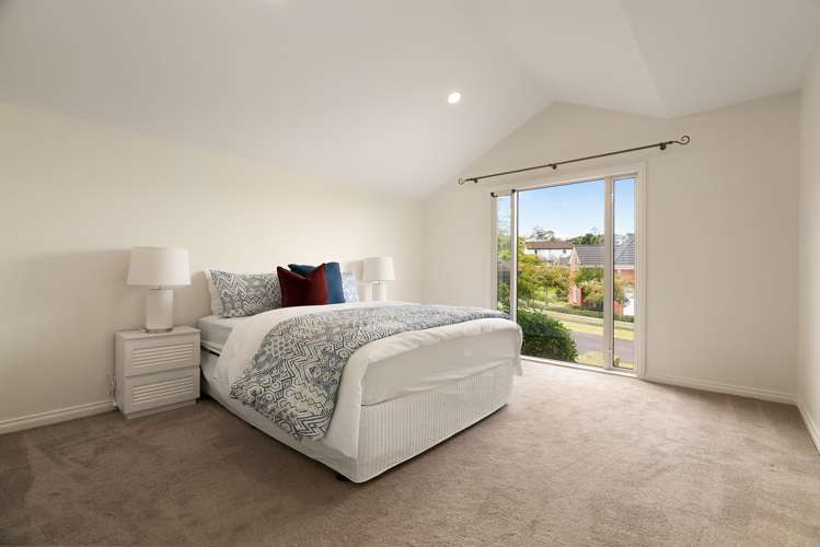 1 Red Oak Place Schnapper Rock_13