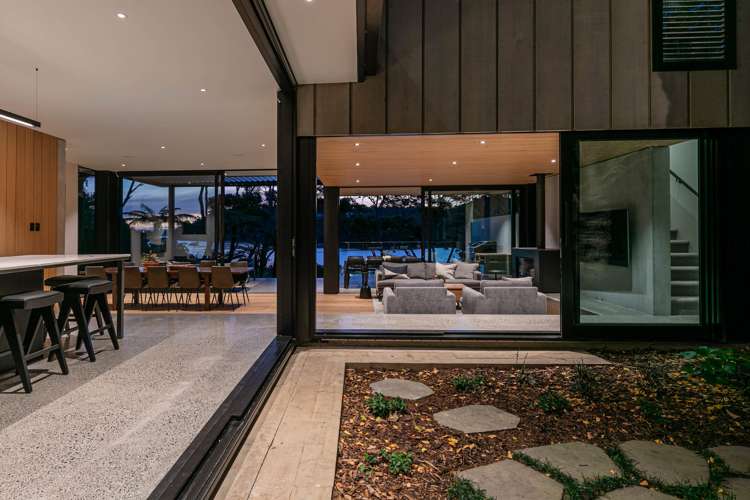 16 Kingfisher Grove Greenhithe_16