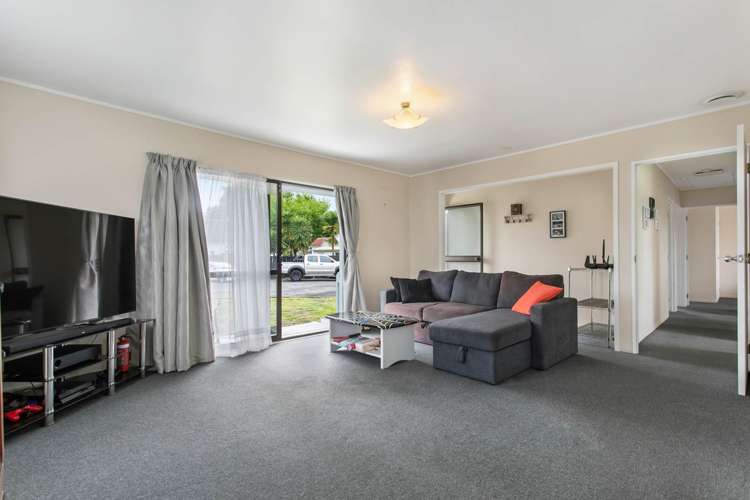 2/11 Avis Avenue Papatoetoe_7