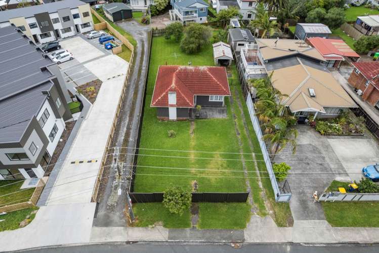 19 Vodanovich Road Te Atatu South_23