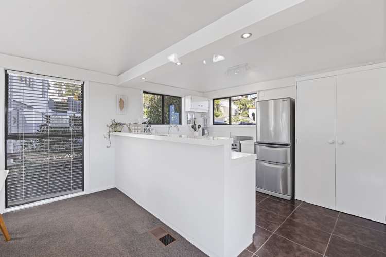 1/53 Parklands Drive Huntsbury_13