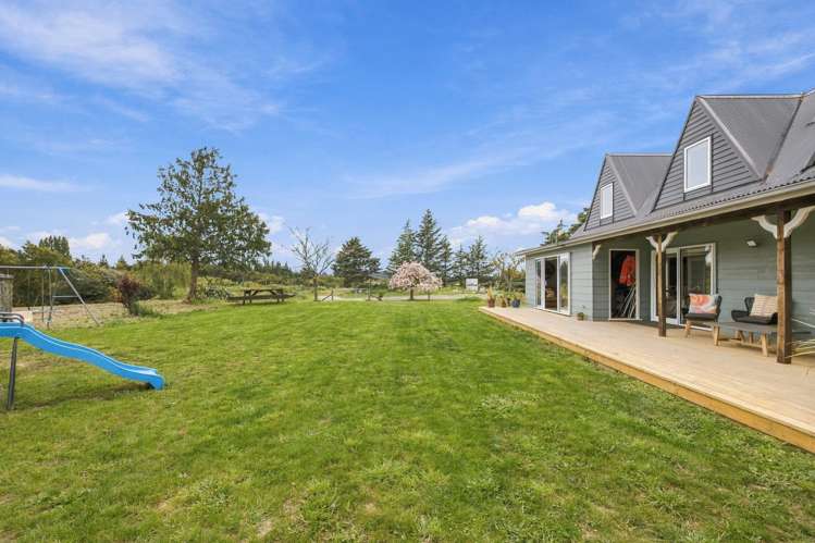 60 Newcombes Road Amberley_21
