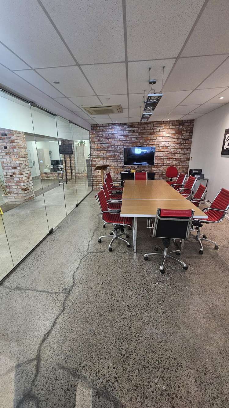 7 Campbell Rd Royal Oak_4