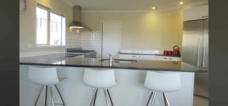 12 Kahurangi Heights Aotea_5