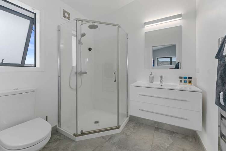 16 Sylvan Park Avenue Milford_29