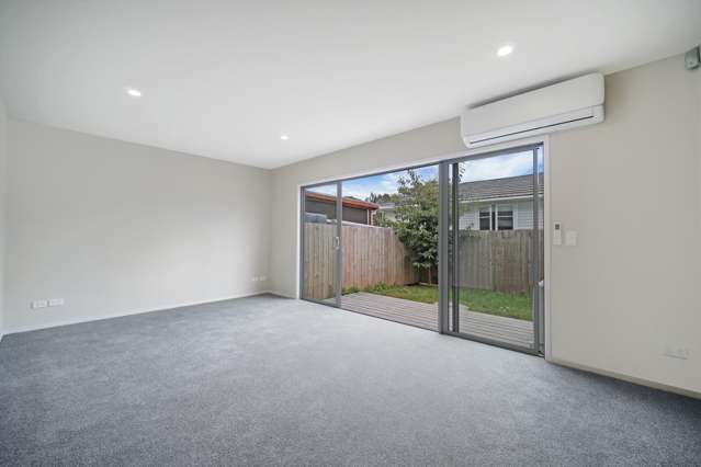 2/70 Clevedon Road Papakura_4